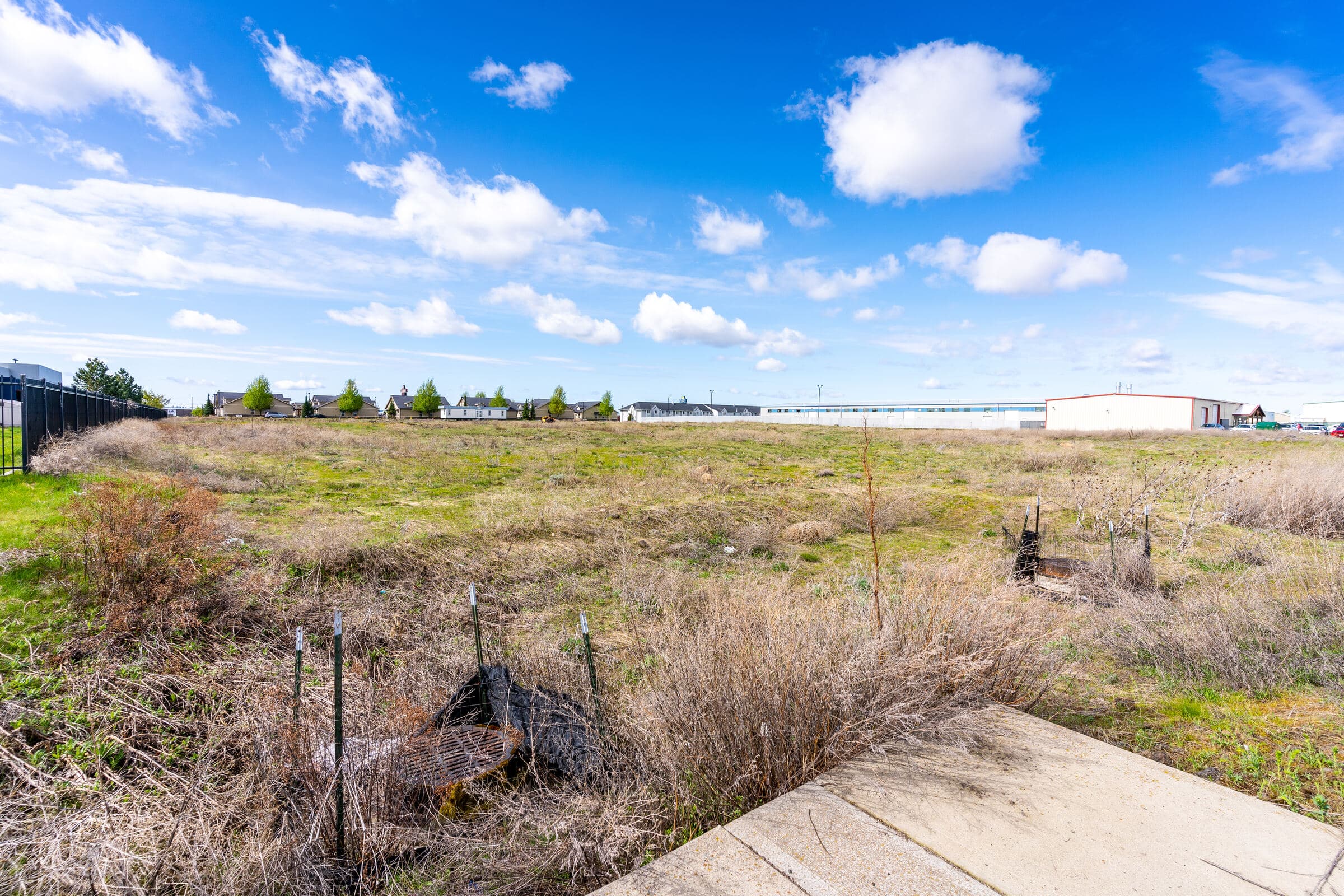 Airfield Apartments Site